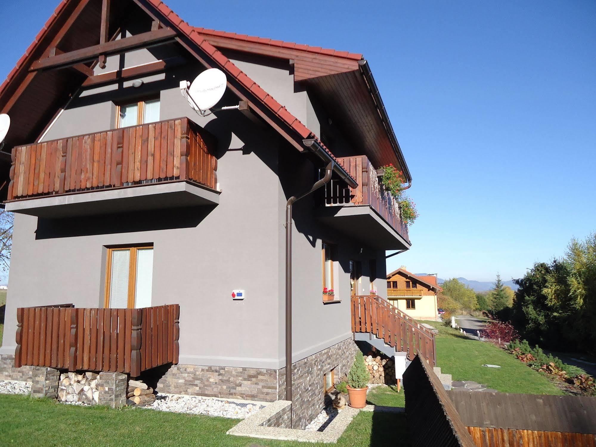 Apartmany Lipka Pavčina Lehota Exterior foto