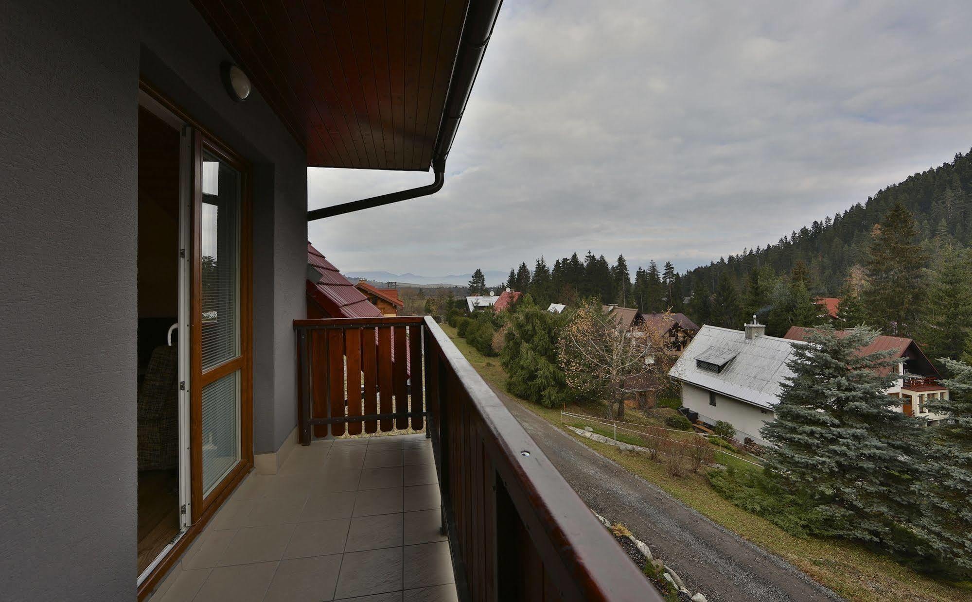 Apartmany Lipka Pavčina Lehota Exterior foto
